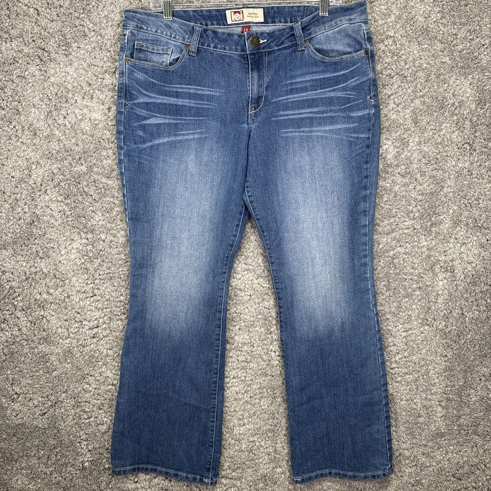 Vtg Y2K LEI Ashely Low Rise Bootcut Jeans Flare Sz 15 Short Stretch Medium Wash